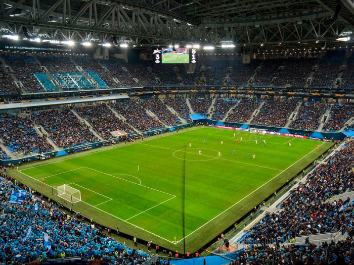 На матчи Евро-2020 в Петербурге допустят 50% болельщиков от вместимости арены